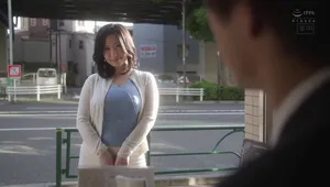 Chồng yếu không làm lên đỉnh, cô vợ lên mạng tìm trai trẻ địt khỏe